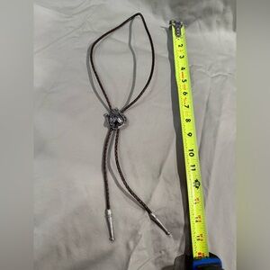 Mens Horse Horseshoe Bolo Tie